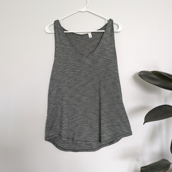 Lululemon Do The Twist Tank Heathered Dark Forest Size 4 - Picture 1 of 6